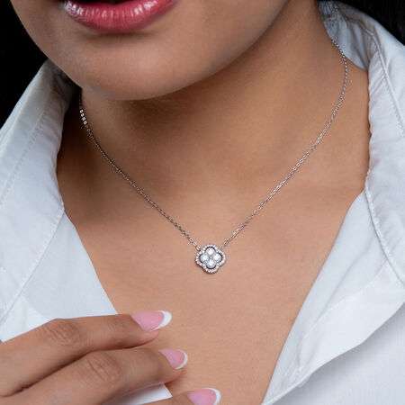 Reegalia Chain Pendants – A Symbol of Style and Soul