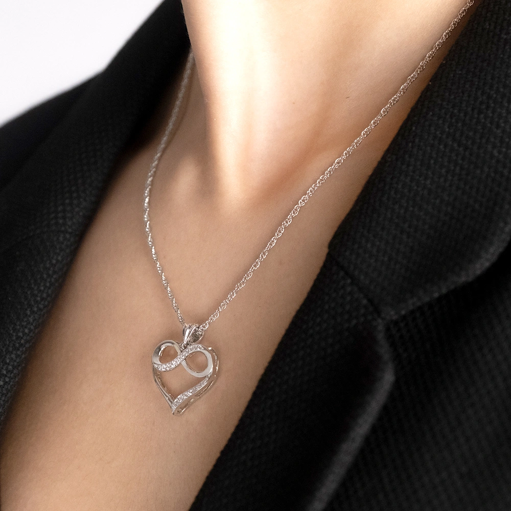Reegalia Sterling Silver Infinity Heart Pendant Necklace