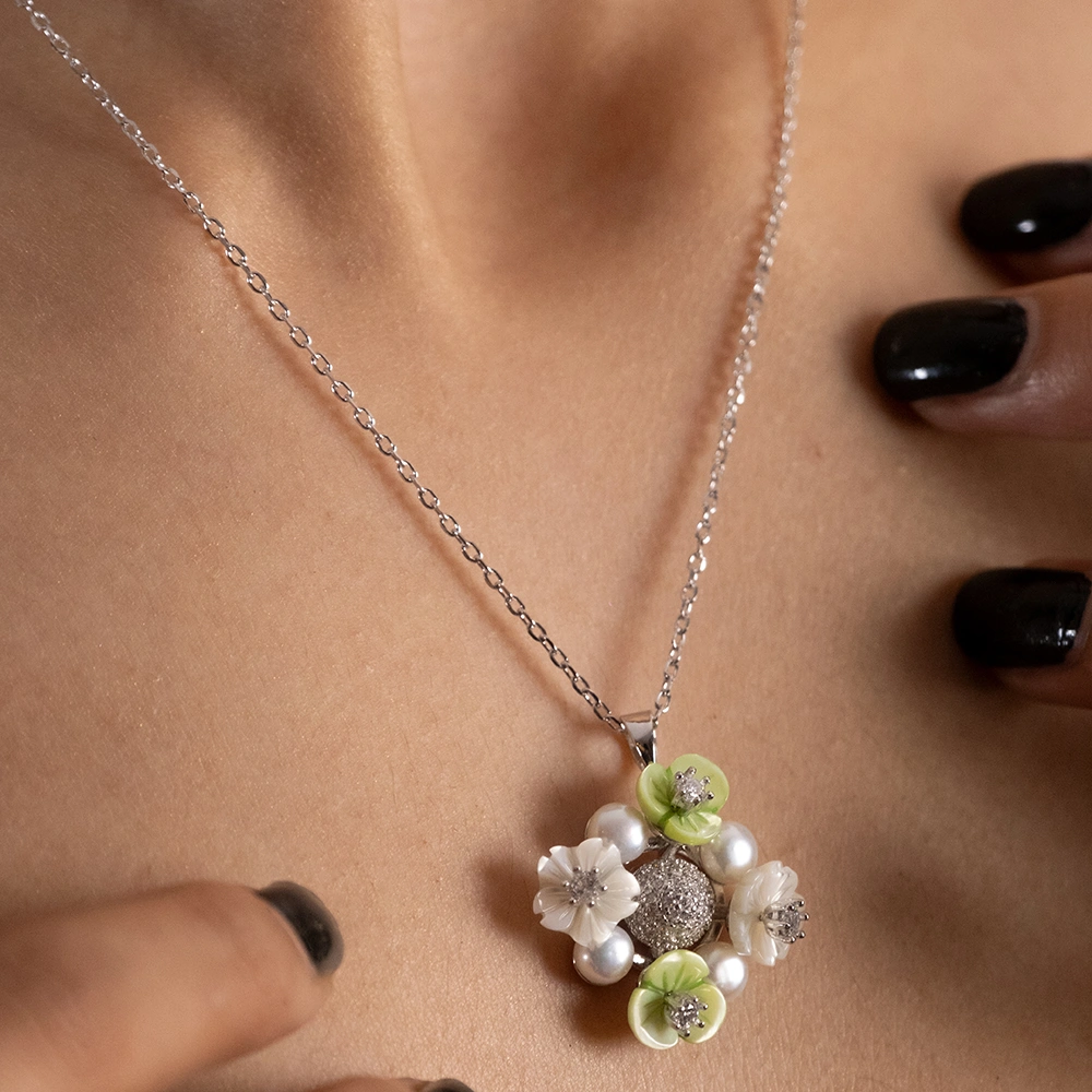 Reegalia Spring Bloom Set – 925 Silver Necklace & Earrings
