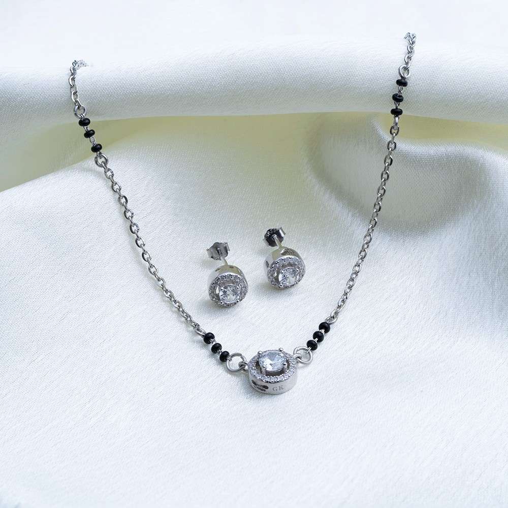 Reegalia Sterling Silver Solitaire Mangalsutra & Earring Set.