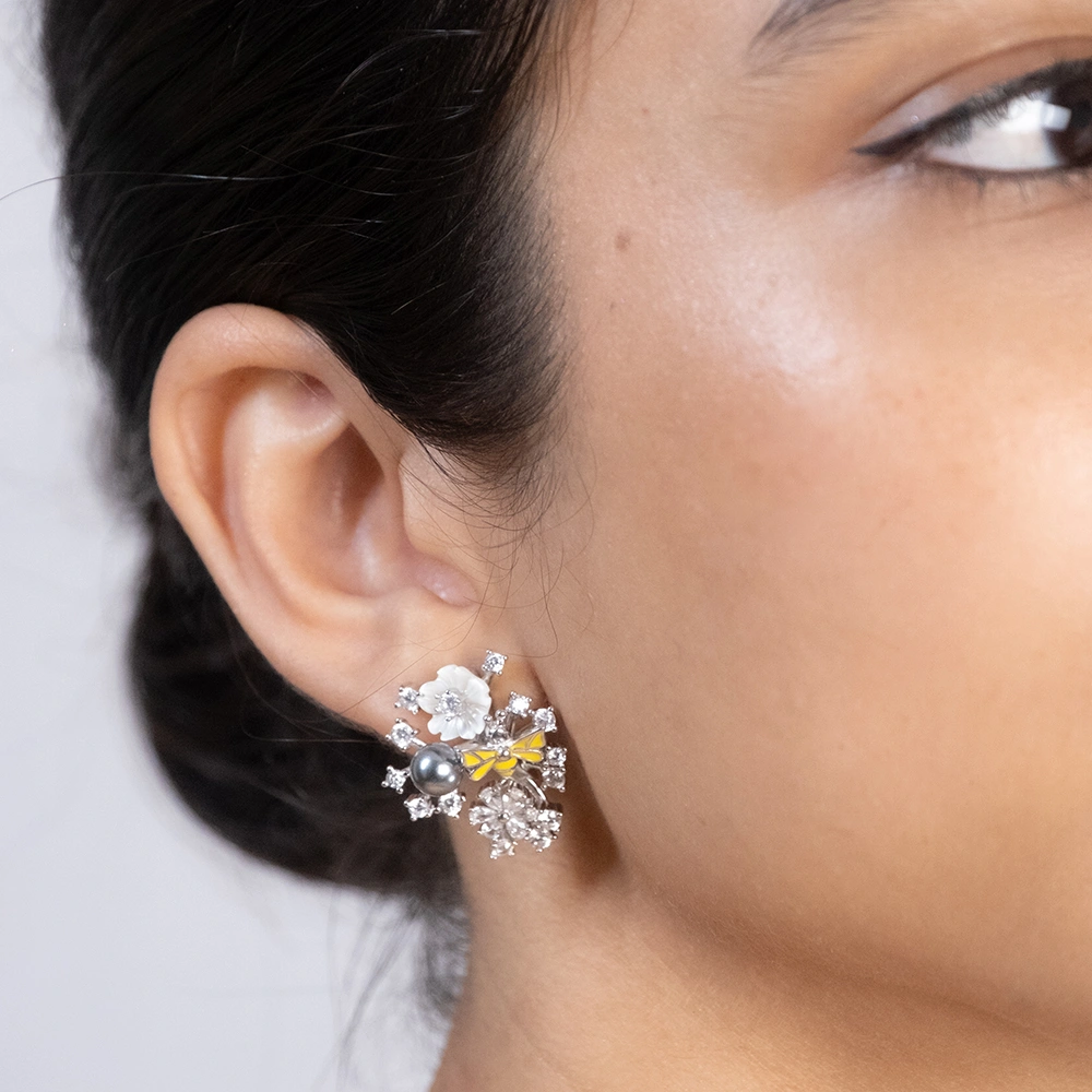 Floral Radiance Chain Pendant Set – 925 Silver