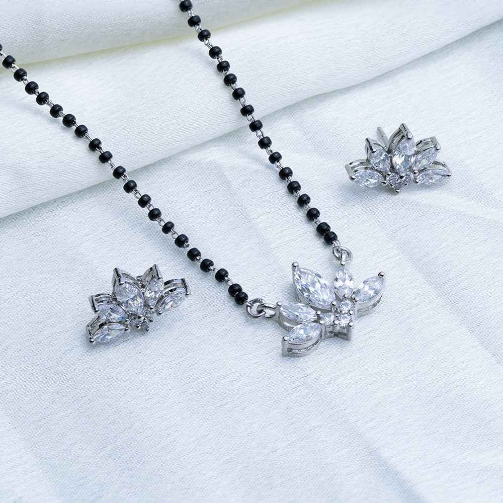 Lotus Radiance Mangalsutra Set – 925 Silver.