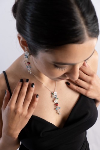 Blossom Symphony Set – 925 Silver Floral Pendant & Earrings