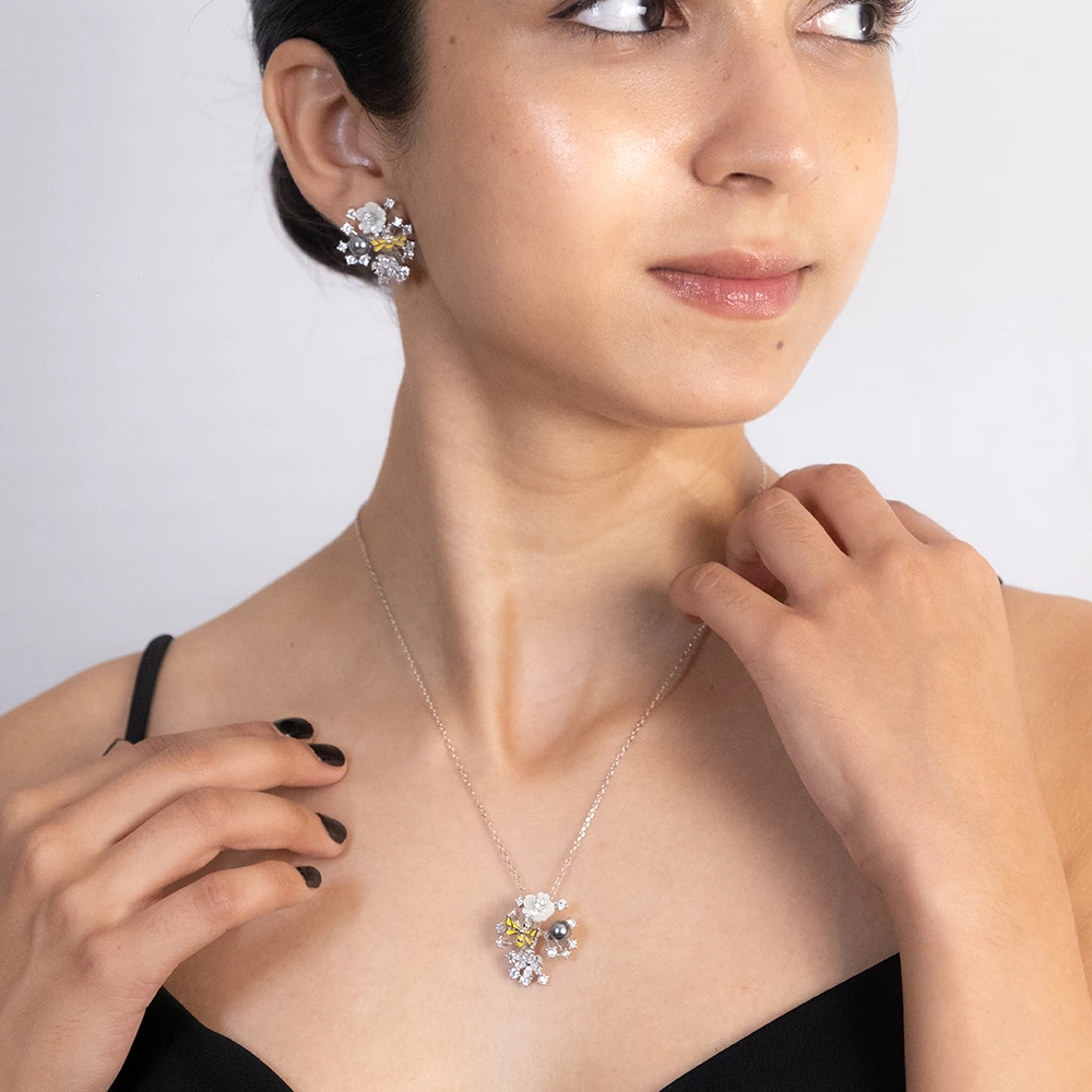 Floral Radiance Chain Pendant Set – 925 Silver