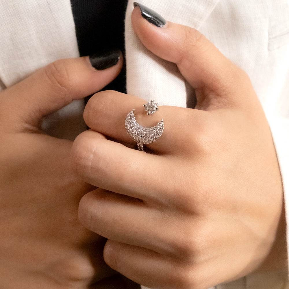 Reegalia Celestial Radiance Ring – 925 Silver with CZ Embellishments